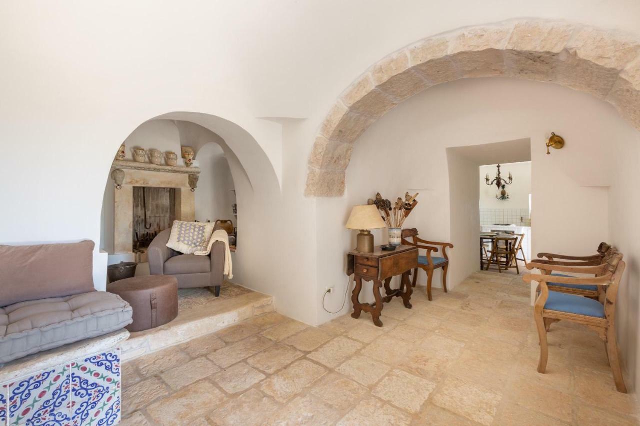 Trullo Il Karrubo Villa Ostuni Exterior foto