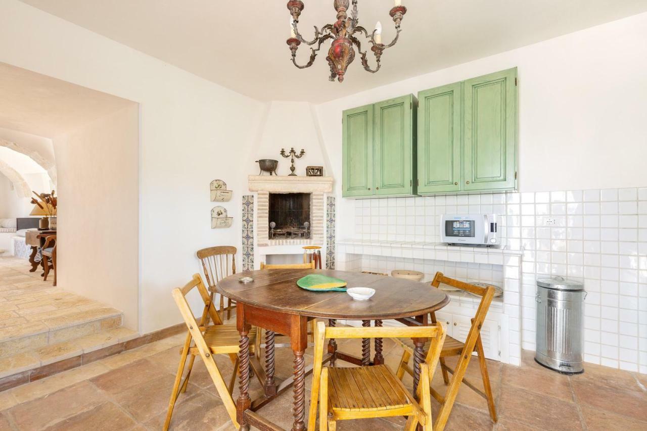 Trullo Il Karrubo Villa Ostuni Exterior foto